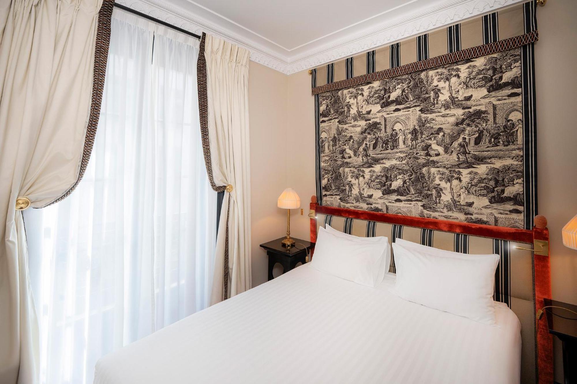 Maison Athénée Hotel